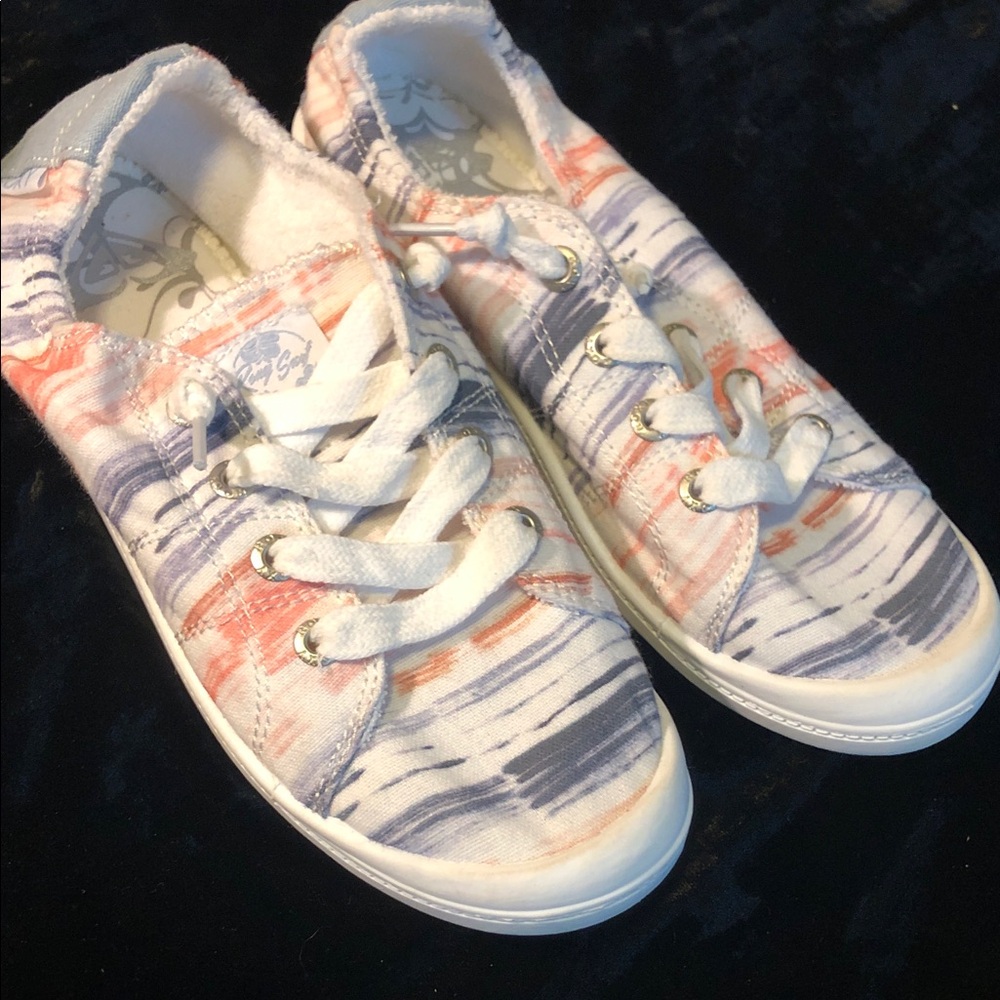 Roxy Bayshore women’s canvas slip ons 7